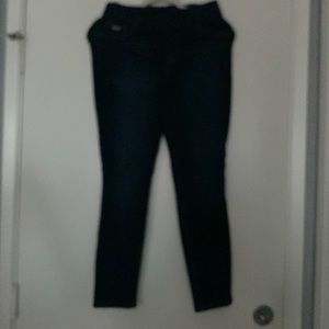 NWT Nine West Heidi Pull On Crop Denim Jeans